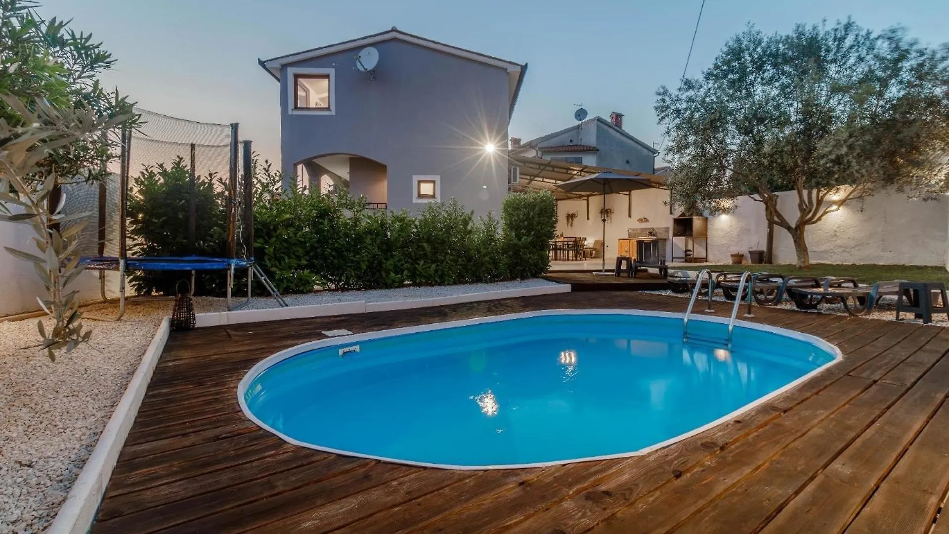 Ferienhaus Mit Privatpool Fuer 6 Personen Ca 140 Qm In Loborika, Istrien Suedkueste Von Istrien